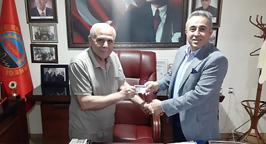 Karatutlu, Emekliler Derneğine Üye Olan İlk Siyasi Parti İl Başkanı Oldu