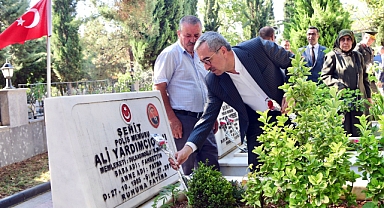 Şehitler Kabirleri Başında Dualarla Anıldı