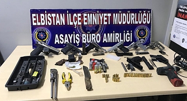 Elbistan’da buğday hırsızları silahlarıyla birlikte yakalandı