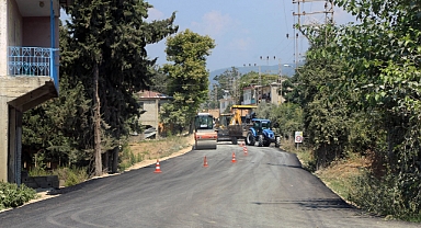 Erenler Grup Yolu’nda Asfalt Çalışmaları Sürüyor