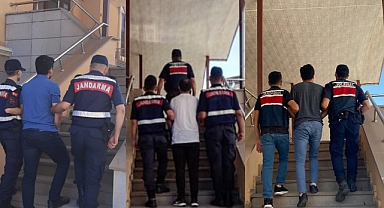 FETÖ’den aranan 3 kişi tutuklandı