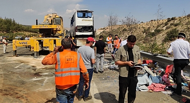 Gaziantep’te feci kazada: 16 kişi öldü 8’i ağır 22 kişi yaralandı