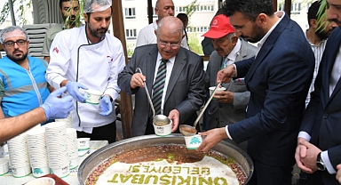 Onikişubat Belediyesi’nden huzurevi sakinlerine aşure ikramı