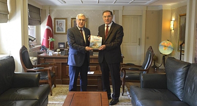 Rektör Can, Kamu Başdenetçisi Şeref Malkoç’u Ziyaret Etti