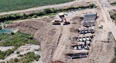 Türkoğlu'nun Yeni Köprüsü Yükseliyor