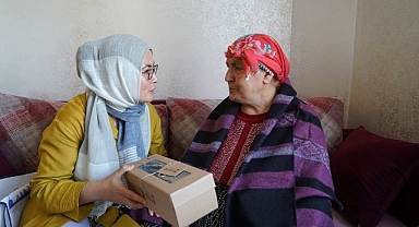 Alzheimer Gününde Anlamlı Ziyaret: Sevgi Unutulmaz