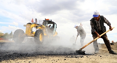 Dulkadiroğlu’ndan Kanuni Mahallesinde Asfalt Çalışması