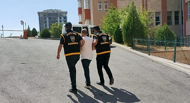 Hırsızlık Suçundan Aranan Şahıs Yakalandı