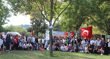 İstanbul'da Arıtaş Mahallesi Derneği Piknik Şöleni gerçekleştirildi.