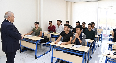 Onikişubat Belediyesi’nin başarı oranıyla dikkat çeken Üniversite Hazırlık Kursları’na başvurular başladı