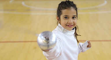 SANKO Okulları Öğrencisi Eskrimde Bronz Madalya Kazandı
