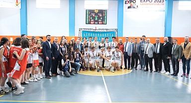 2. Onikişubat Basketbol Cumhuriyet Turnuvası tamamlandı