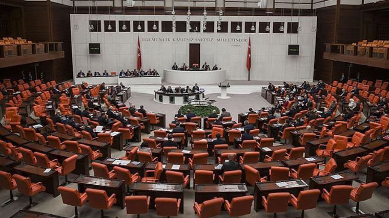 Basın ve İnternet Haberciliğine İlişkin Düzenleme Kabul Edildi