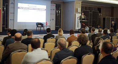 Genç KASİAD'dan 'Aile Şirketlerinde Kabuk Değişimi' Konulu İkinci Panel