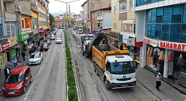 Göksun’un Merkez Bulvarı Büyükşehir’le Güzelleşiyor