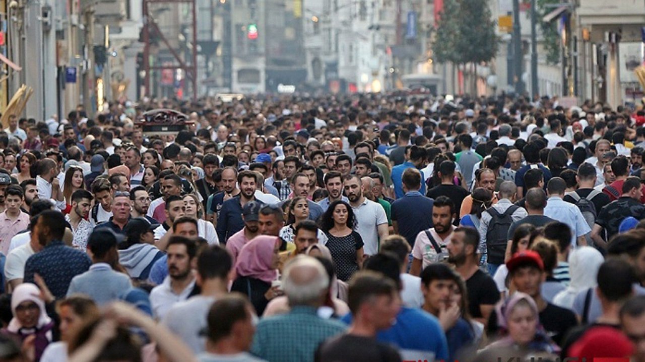 İşsizlik oranı ilk kez tek haneye geriledi