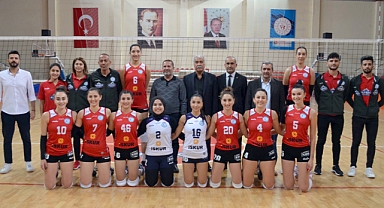 Kahramanmaraş'ın Gururu Altın Kızlar 3'te 3 Yaptı!