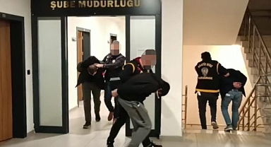 Kahramanmaraş’ta oto hırsızları yakalandı