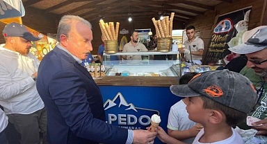 Meclis Başkanı Şentop Alpedo Maraş Dondurması Dağıttı!