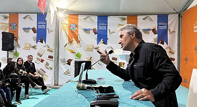 Nedim Şener Kitap Fuarı'nda Kahramanmaraşlılara Seslendi