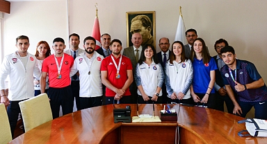 Rektör Yasım, Ödüllü Sporcularımızı Ağırladı