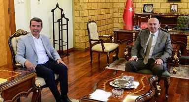 Türkoğlu Belediye Başkanı Osman Okumuş’tan Rektör Yasım’a Ziyaret