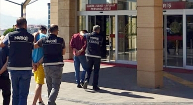 Uyuşturucu Ticareti Şüphelisi 3 Kişi Tutuklandı
