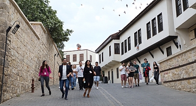 Yabancı Öğrenciler Dulkadiroğlu’na Hayran Kaldı