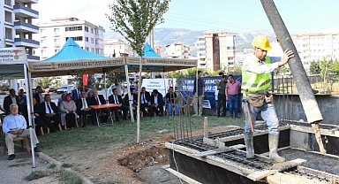 Yunus Emre Mahallesi Muhtarlık Hizmet Binasının Temeli Atıldı