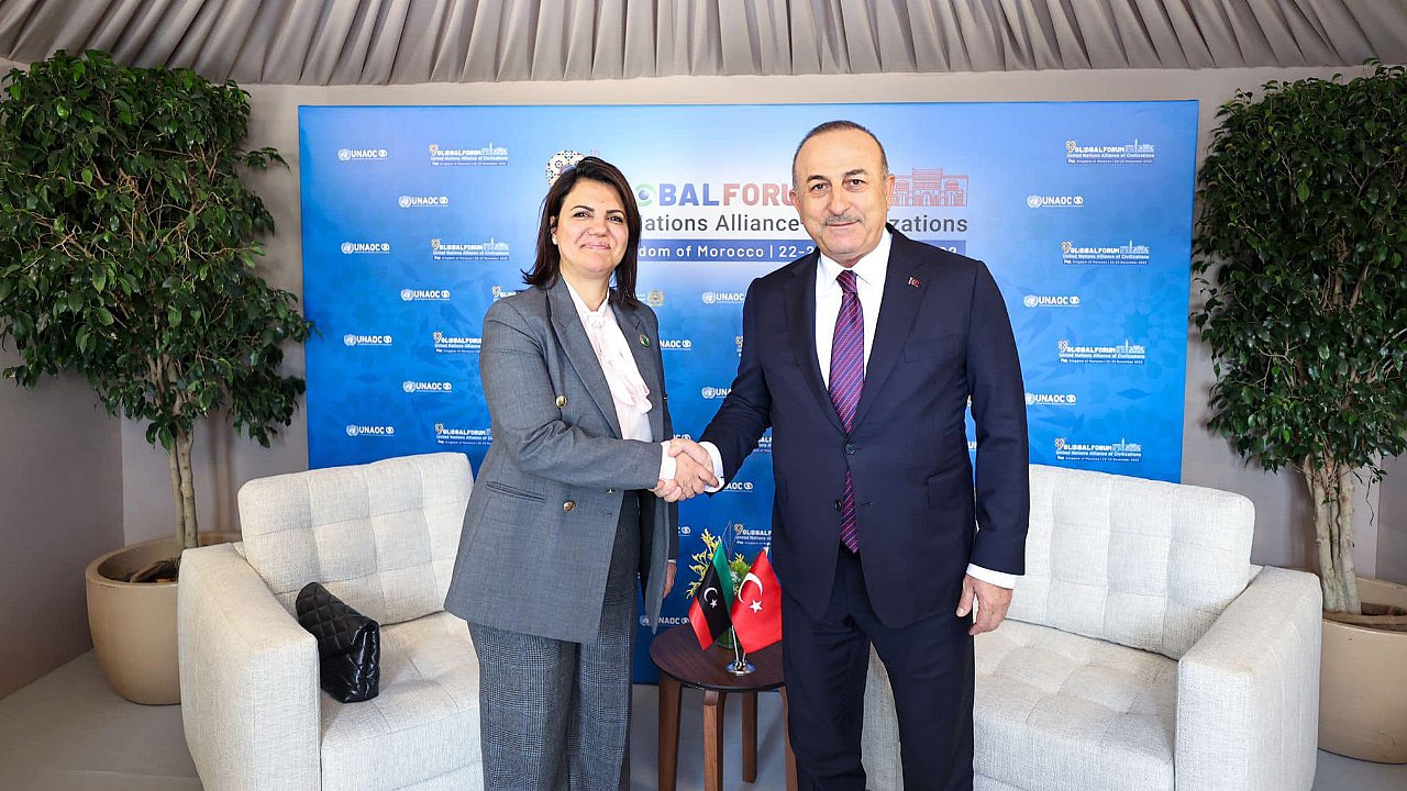 Bakan Çavuşoğlu Fas'ta mevkidaşlarıyla görüştü