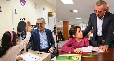 Başkan Güngör, Kütüphanede Gençlerle Bir Araya Geldi
