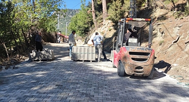 Büyükşehir’den Andırın Kırsalında Ulaşım Hamlesi