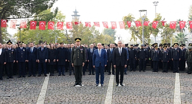 Gazi Mustafa Kemal Atatürk Vefatının Yıl Dönümünde Törenle Anıldı