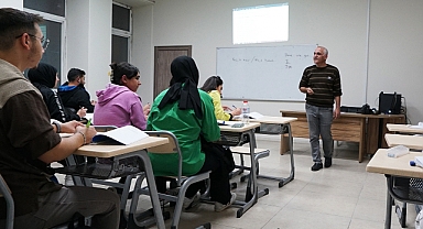 İngilizceyi KAMEK’te Öğreniyorlar