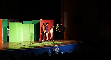 Minikler ‘Fıstık İle Celil’le Hem Eğlendi Hem Öğrendi