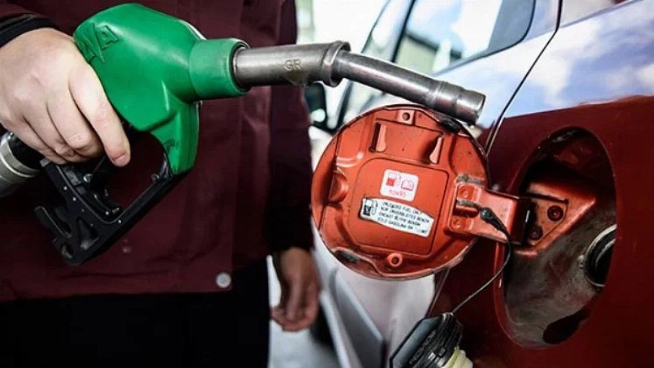Motorine indirim, benzine zam geliyor!