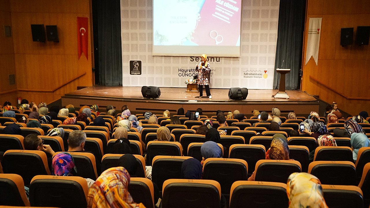 Yazar Tongar, Ailenin Önemini Anlattı