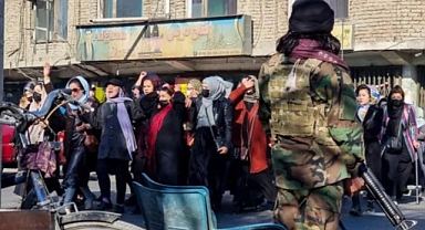 Afganlı kadınlar gelecek umudunu yitirdi