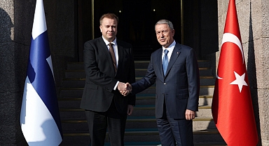 Bakan Akar'dan 'güçlü TSK, güçlü NATO' vurgusu