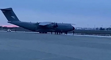 İki kargo uçağımız ana üslerine dönüyor