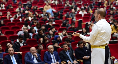 İş İnsanı Sami Kervancıoğlu, KSÜ’de Öğrencilerle Tecrübelerini Paylaştı