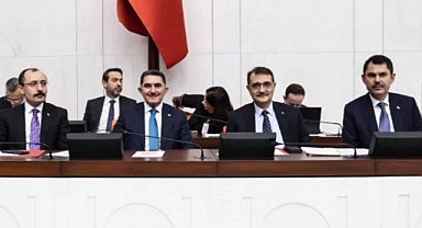 İYİ Parti ve CHP'li vekillerden TBMM tepkisi!