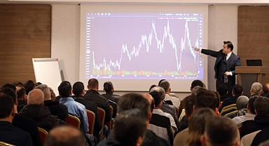 Kahramanmaraşlı Ekonomist Metehan Mercimek Ankara'da yatırımcıları bir araya getirdi