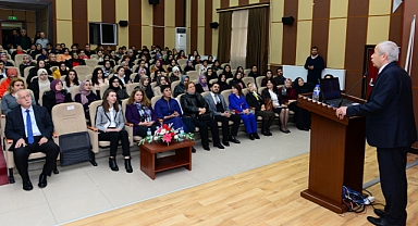 KSÜ’de ‘Mutlu Kadın, Mutlu Gençlik, Huzurlu Toplum’ Paneli Düzenlendi