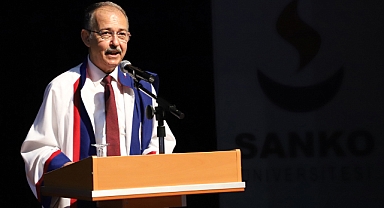 Rektör Dağlı: Türk Kadını Ayakları Üzerinde Durmayı Başarmıştır