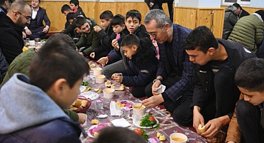 Başkan Güngör Karaziyaret Mahallesi’nde Vatandaşlarla Buluştu