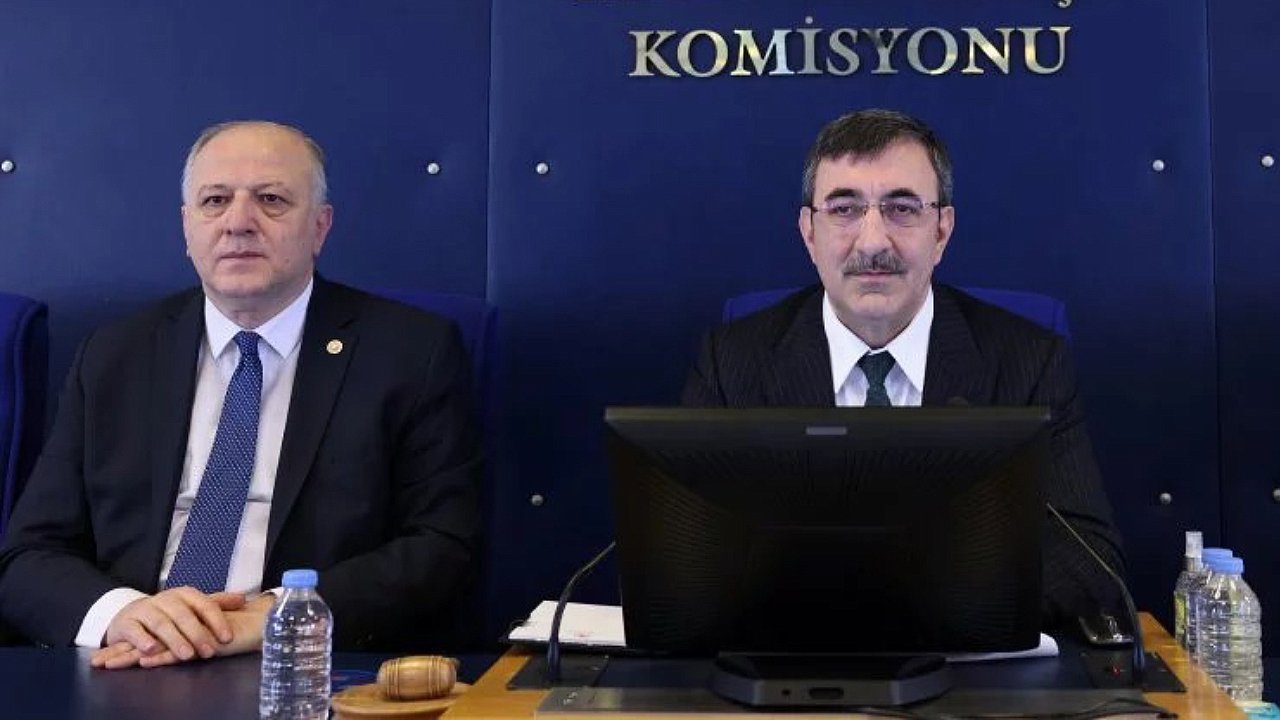 Dev yapılandırma komisyonda görüşülüyor