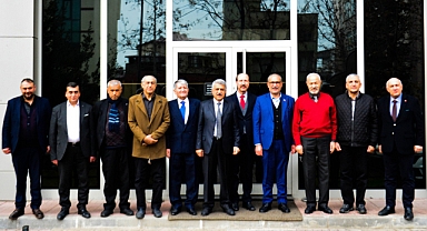 Esnaflardan Başkan Şeref Kazancı’ya tam destek