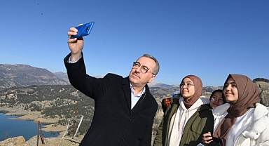 Güngör, Ali Kayası'nda Gençlerle Bir Araya Geldi