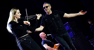 Haluk Levent ve Orkestrası Ücret Almadan Konser Verdi